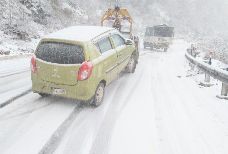 Image result for शिमला में सीजन की पहली बर्फबारी